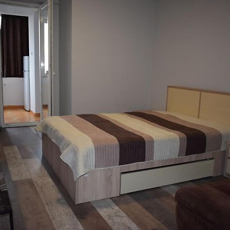 Apartament Hospital View Independentei Rhbm Baia Mare Exteriör bild
