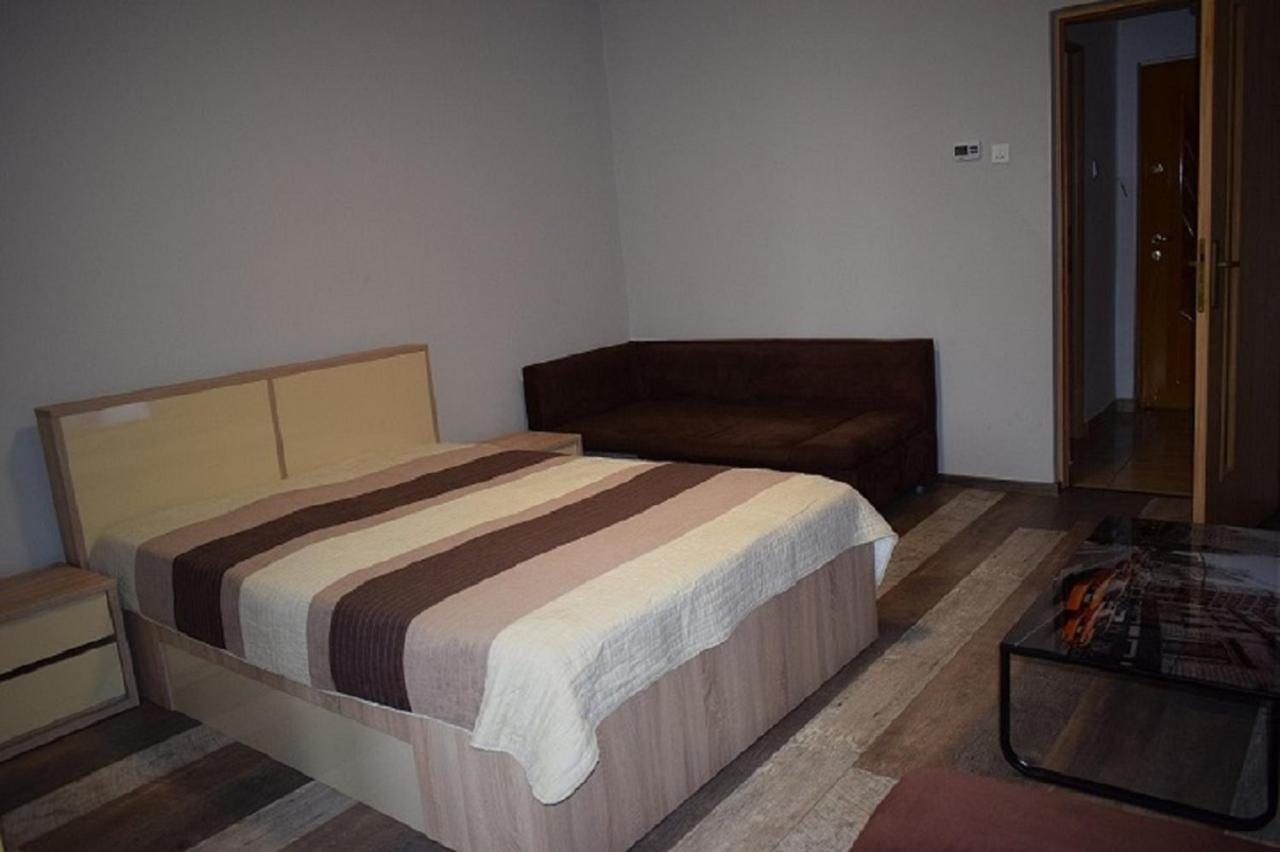 Apartament Hospital View Independentei Rhbm Baia Mare Exteriör bild