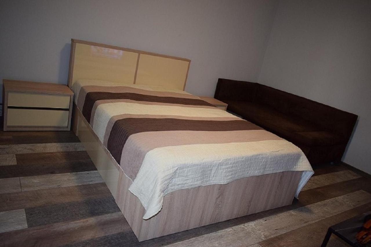 Apartament Hospital View Independentei Rhbm Baia Mare Exteriör bild